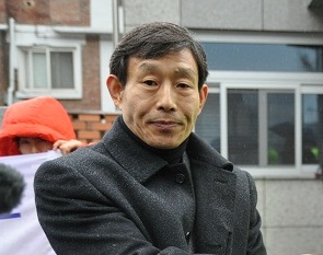                  바른태권도시민연합회 대표 김덕근
