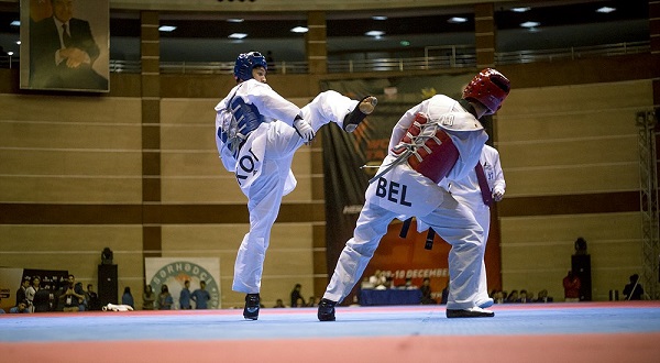▲ 2016 바쿠에서 열린 그랑프리 파이널 결승전에서 이대훈(왼쪽)이 상대선수를 공격하고있다.