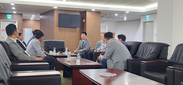 전라북도특별자치도 태권도 협회 고봉수 회장과 임원들과 회의 진행